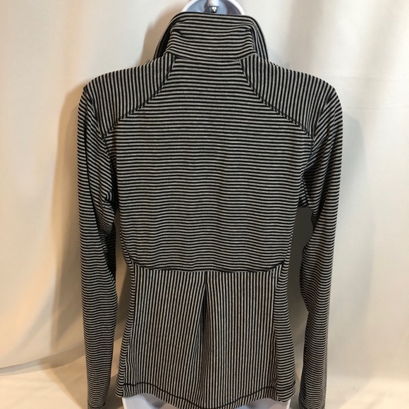 EUC Columbia Black & Gray Pullover Size Medium - Picture 5 of 5